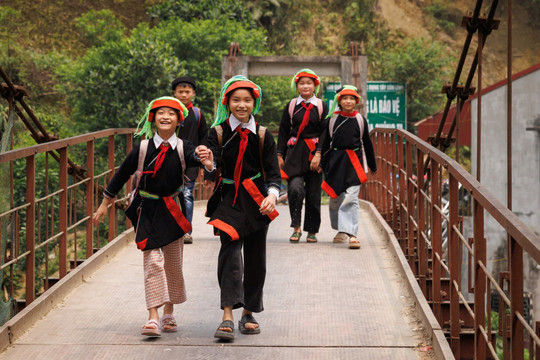 Học sinh bán trú học con chữ, học tự lập để nên người