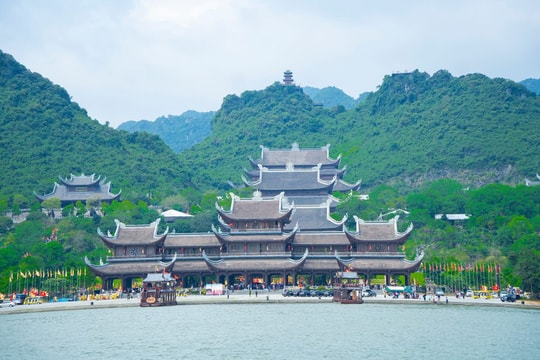 Du lịch 2026: Khi công nghệ số 'thắp lửa' hành trình di sản