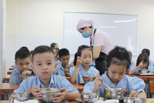 TP.HCM siết chặt bữa ăn học đường, sau sự cố tại trường Đặng Thùy Trâm
