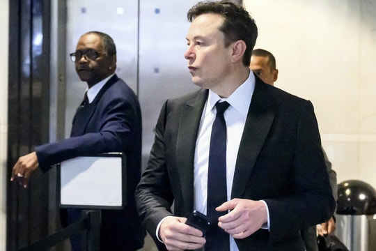Elon Musk nói 'AI có thể giết hết loài người', thẩm phán liền ngắt lời