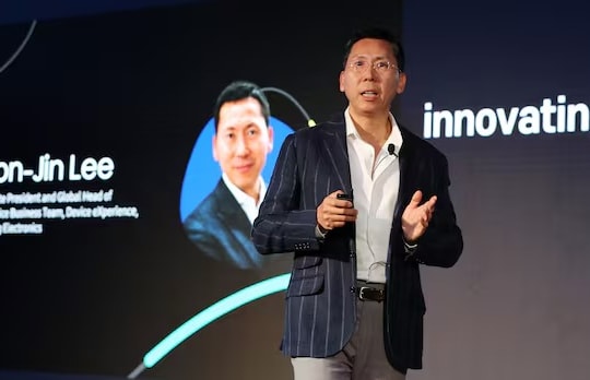 Samsung đưa chuyên gia tiếp thị lên nắm quyền mảng TV