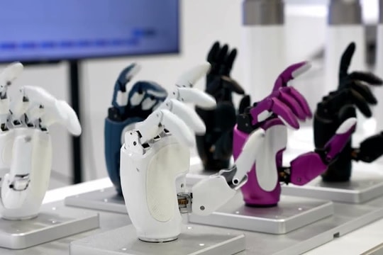 Cận cảnh 'bàn tay robot' như người thật gây chấn động thế giới của Trung Quốc