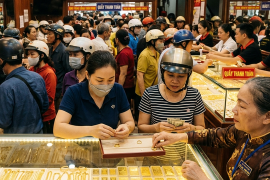 Giá vàng hôm nay 8/5: Vàng càng tăng dựng đứng, người dân càng 'khát' vàng