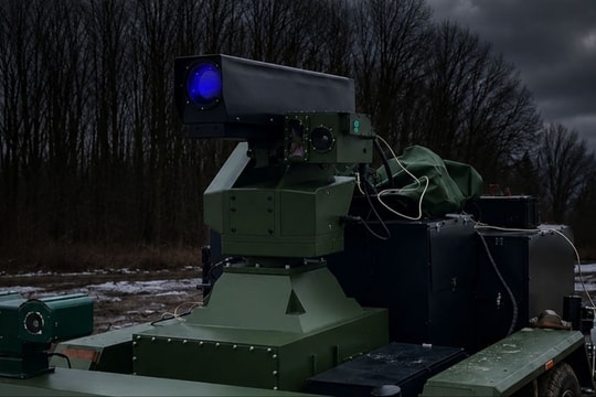 Tin vũ khí hôm nay 8/5: Ukraine tích hợp vũ khí laser lên rơ-moóc để bắn hạ UAV Shahed
