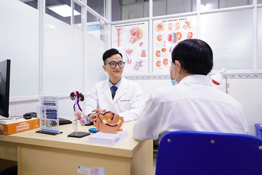 Sau cánh cửa phòng khám Nam khoa: Những nỗi niềm đàn ông giấu kín nhiều năm