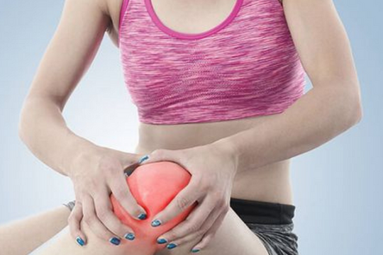 Thoái hóa khớp gối ở tuổi 35: Người trẻ đối mặt nguy cơ tàn tật sớm