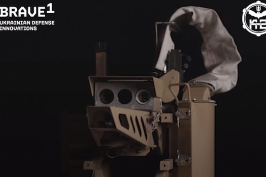 Cách Ukraine dùng tháp pháo AI diệt drone Nga