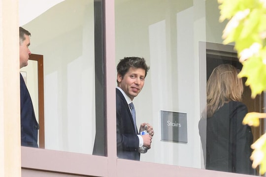Sam Altman định tranh cử thống đốc California, Elon Musk muốn giao OpenAI cho con
