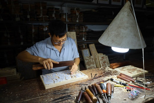 Những người gìn giữ tranh Đông Hồ, nét tranh Việt nơi làng quê Kinh Bắc
