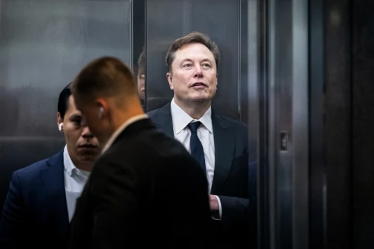 Elon Musk cùng ông Trump đến Trung Quốc dù có thể bị gọi trở lại phiên tòa với OpenAI