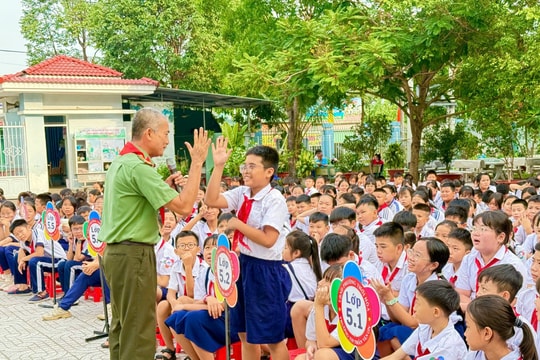 Cảnh giác với chiêu trò lừa đảo “ăn theo” khóa sim