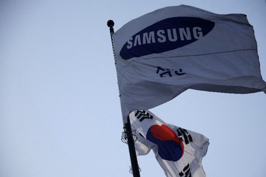 Hàn Quốc dùng mọi cách ngăn hơn 45.000 nhân viên Samsung đình công