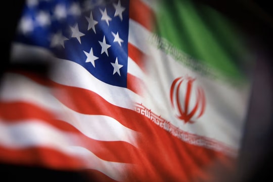 Giá xăng dầu ở Việt Nam chịu tác động ra sao khi Mỹ tăng trừng phạt Iran?