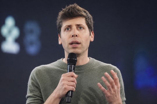Sam Altman: Người dùng 100 tỉ token/tháng ở OpenAI chưa phải nhiều nhất thế giới