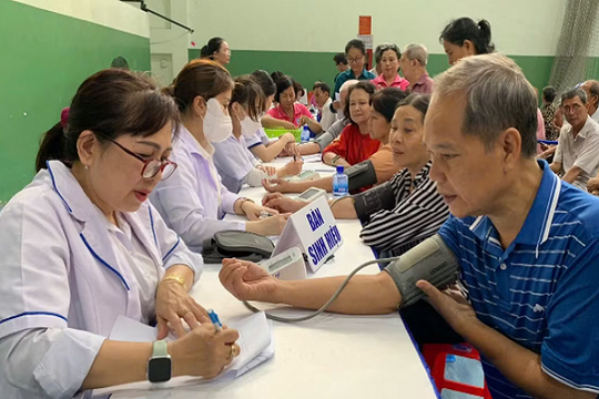 Hơn 41.000 người được khám miễn phí: TP.HCM tạo cuộc cách mạng y tế!