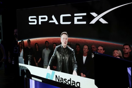 SpaceX vượt mốc 2.250 tỉ USD khi cổ phiếu tăng vọt sau IPO kỷ lục