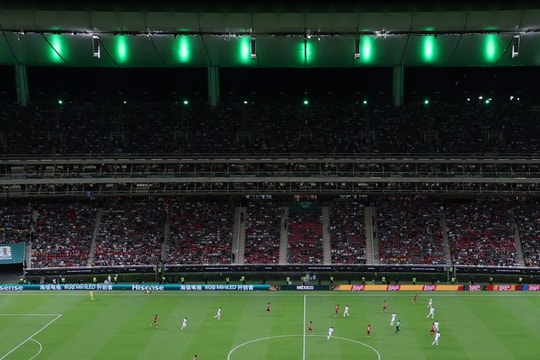Nhiều ghế trống ở World Cup 2026, vì sao FIFA vẫn công bố sân gần kín chỗ?