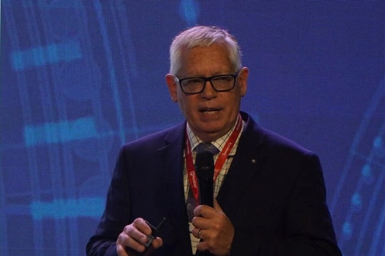 Giáo sư Derald Holtkamp: An toàn sinh học là khoản đầu tư chiến lược