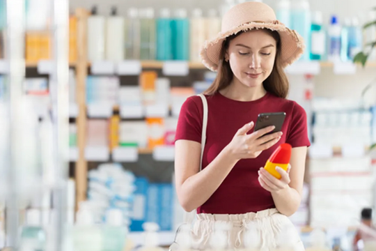 Thông tin sai lệch về kem chống nắng lan truyền rộng rãi trên TikTok
