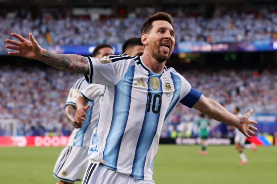 Messi: Phía sau kỉ lục ghi bàn và sút hỏng phạt đền ở World Cup