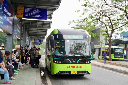 Liên thông vé điện tử: Hà Nội cần một cơ chế giá vé thông minh