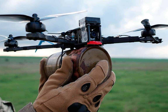 Tin vũ khí hôm nay 27/6: Hàn Quốc huấn luyện 500.000 'chiến binh UAV' đối phó Triều Tiên