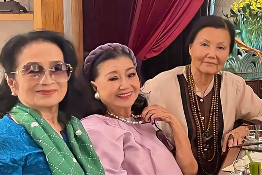 Minh tinh Kiều Chinh trong một khung hình đặc biệt