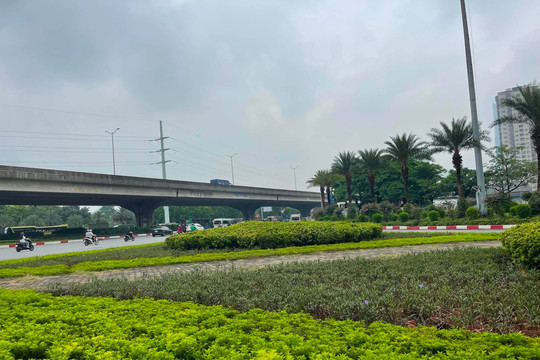 Thời tiết hôm nay 30/6: Hà Nội có mưa dông, độ ẩm cao