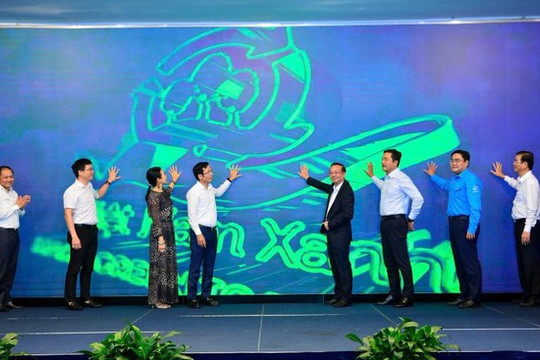 TP.HCM thúc đẩy logistics xanh: Bài toán năng lượng và chuyển đổi số