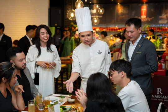 Món Việt được kể bằng những hương vị nguyên bản tại khách sạn Renaissance Riverside Saigon