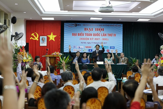 Đại hội đại biểu toàn quốc lần thứ IV: Kiện toàn bộ máy lãnh đạo và hoàn thiện thể chế hoạt động (Nhiệm kỳ 2017 - 2021)