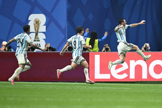Messi, Argentina và kì World Cup của những điều điên rồ