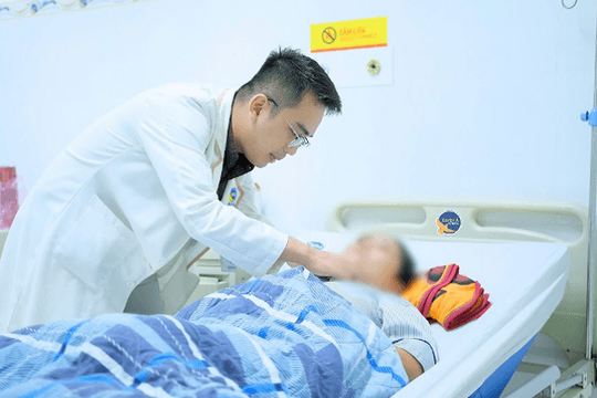 Người phụ nữ bán bún riêu thoát chết kì diệu: Bác sĩ tiết lộ điều quyết định sự sống