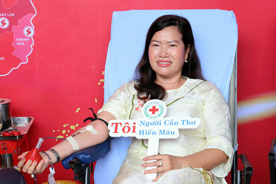 Lan tỏa nghĩa cử hiến máu cứu người từ những tấm gương tiêu biểu Cần Thơ