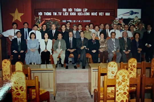 Nhìn lại chặng đường lịch sử: Đại hội đại biểu toàn quốc lần thứ I – Cột mốc đặt nền móng cho sự phát triển của Hội (Nhiệm kỳ 2000 - 2005)