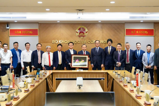 Xây dựng Trung tâm nghiên cứu sản xuất tiên tiến Việt Nam