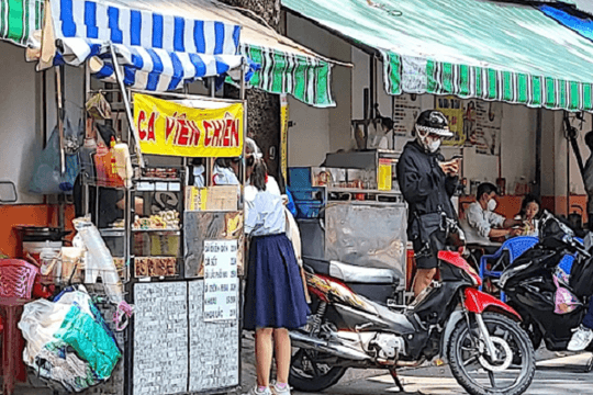 Sở An toàn thực phẩm TP.HCM lên tiếng về phản ánh thức ăn đường phố thiếu kiểm soát
