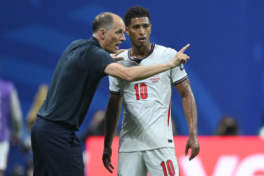 Đội tuyển Anh nên sa thải HLV Thomas Tuchel?