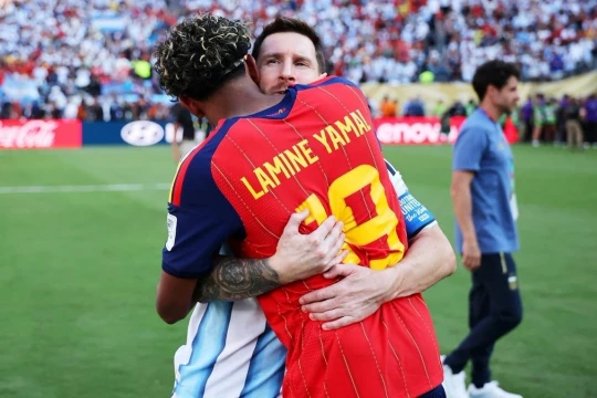 Messi và đoạn kết World Cup: "Hãy tìm tôi dưới đế giày của bạn"