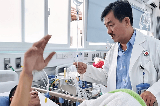 Hơn 220.000 người Việt mắc đột quỵ mỗi năm: Vì sao người bệnh đánh mất ‘giờ vàng’?
