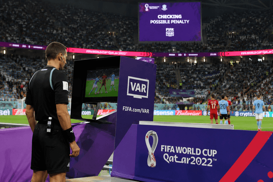 VAR góp công lớn giúp FIFA làm 'phẳng' văn hóa bóng đá toàn cầu
