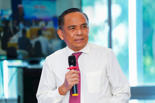 Gỡ điểm nghẽn pháp lí, khơi thông thị trường bất động sản