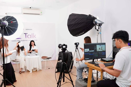 Thương mại điện tử: Cuộc đua càng nóng khi TikTok Shop gây sức ép lớn hơn lên Shopee