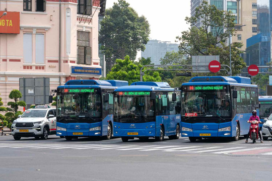 TP.HCM vận động cán bộ đi xe buýt ít nhất 2 lần mỗi tuần