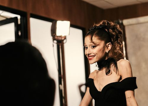 Chuyện nữ ca sĩ Ariana Grande: Đừng biến ngoại hình người nổi tiếng thành câu chuyện đồn đoán