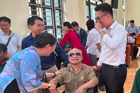 CLB Tình Người: Nét văn hóa báo ơn, báo hiếu được vun đắp từ mỗi gia đình