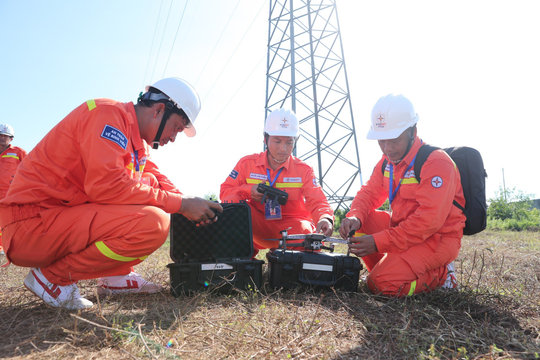 EVN giữ vững cung ứng điện, tăng tốc đầu tư nguồn và lưới điện trong tháng 8