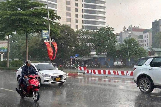 Thời tiết hôm nay 16/8: Bắc Bộ tiếp tục đón mưa dông giải nhiệt