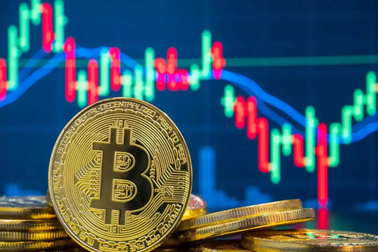 Bitcoin kẹt dưới mức 65.000 USD, tín hiệu gì cho giới đầu tư tài sản mã hóa?