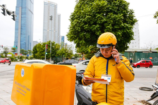 Cảnh báo thủ đoạn giả mạo Bưu điện Việt Nam dụ người nhận cập nhật địa chỉ giao hàng